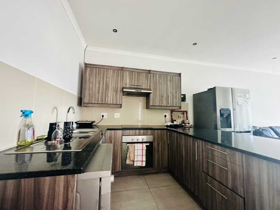 3 Bedroom Property for Sale in Table View Western Cape